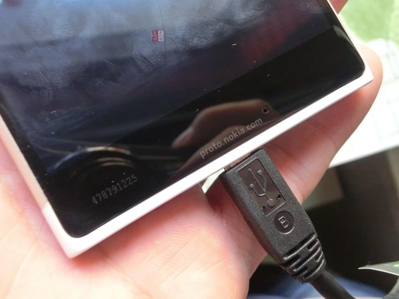 Lumia McLaren