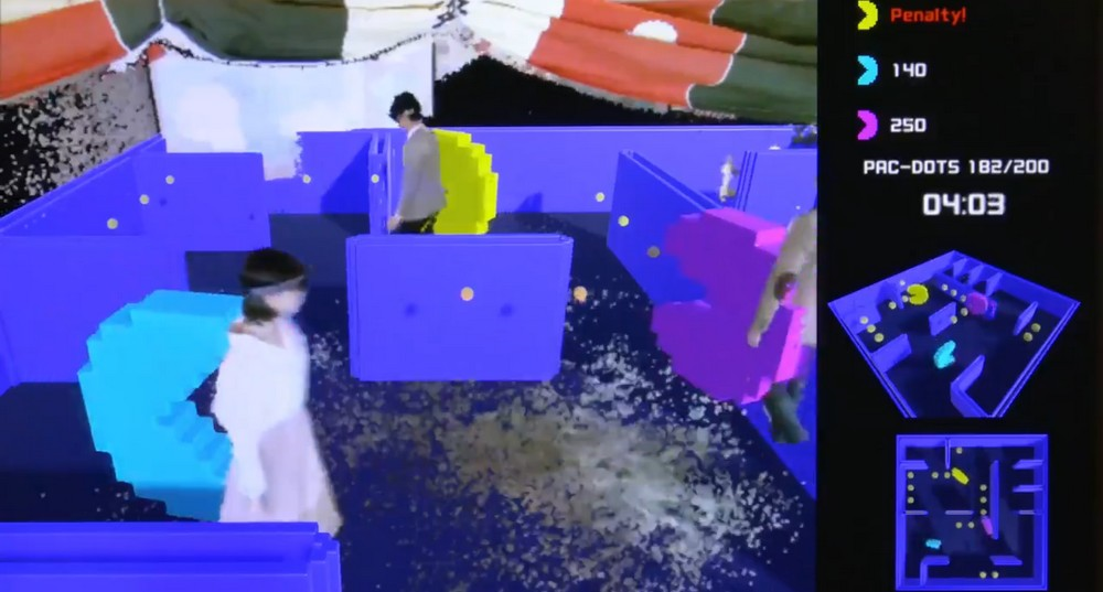 Pac-In-Town, HoloLens