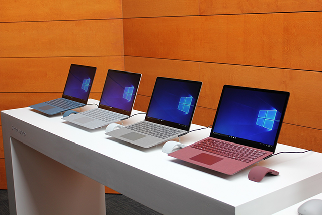 Cztery warianty kolorystyczne Surface Laptop