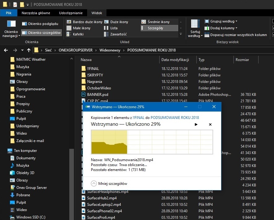 Okno kopiowania plików w Windows 10 motyw ciemny