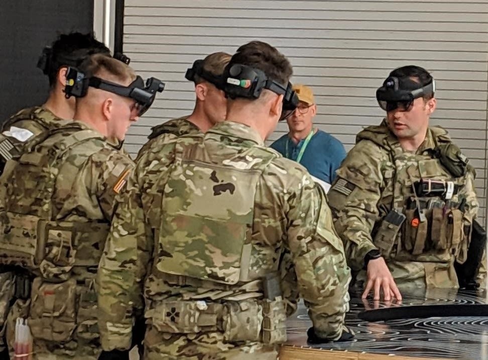 HoloLens Army IVAS