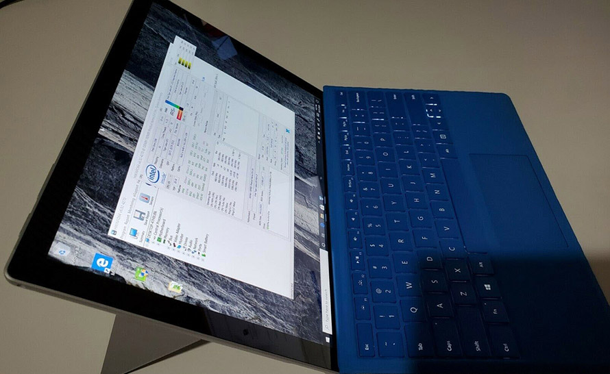 Surface Pro 8 z procesorem Tiger Lake sprzedany na eBay'u. Autentyk?