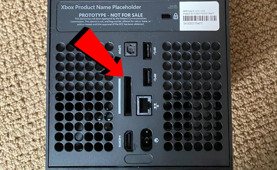 Xbox Series X pozwoli rozszerzyć pamięć. Odpowiada za to tajemniczy port
