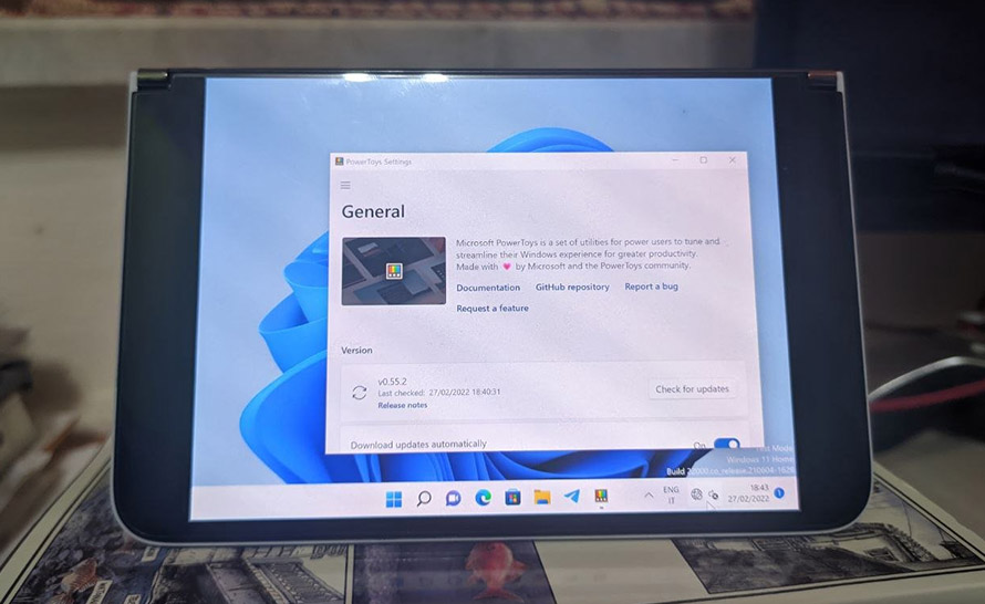 Deweloper udostępnia wskazówki, jak zainstalować Windows 11 na Surface Duo