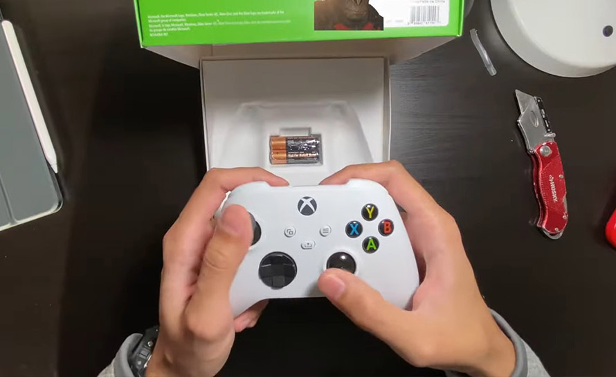 Zobacz film z unboxingu nowego kontrolera Xbox Series X/S