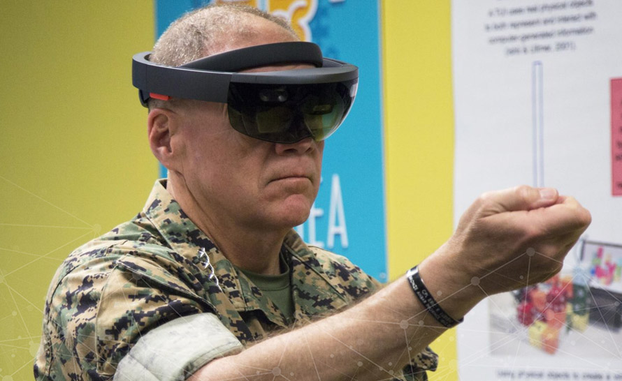 Microsoft nie wstrzyma dostaw HoloLens dla wojska