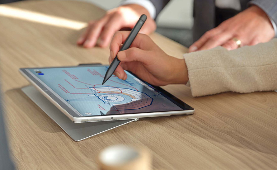 Poprawiona obsługa Surface Slim Pen 2 w aktualizacji firmware'u Surface Pro 8