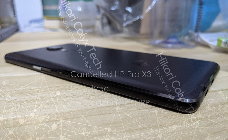 Wyciekły zdjęcia HP Pro x3, anulowanego telefonu z Windows 10 Mobile