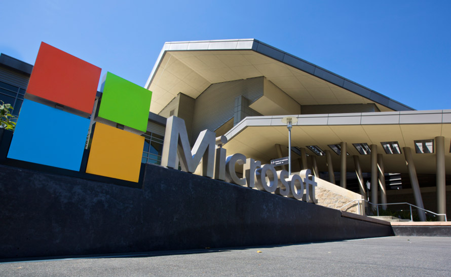 Windows w górę, Surface w dół. Raport finansowy Microsoftu za FY22 Q1